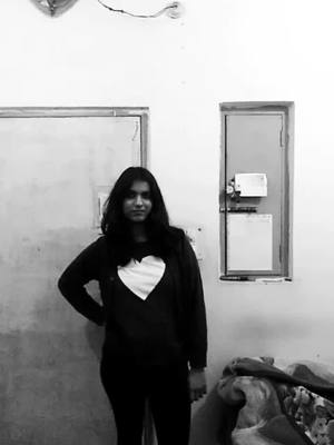 A post by @nishita1997 on TikTok caption: #dance #girl #solo #Indian #winters #shakyshaky #tympas# teen #19 #delhi #single #boredaf