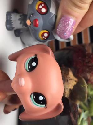 A post by @lps_coda on TikTok caption: AGhg Anyone else just emotionally connect to this #lps I’ve missed you loves, sorry for breaking :,)