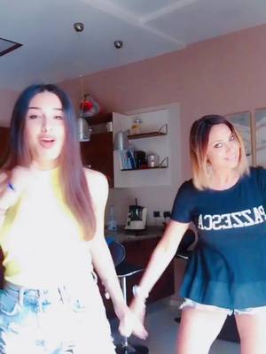 A post by @ludobasile on TikTok caption: Sì mia madre è più coordinata di me😂 Quanti anni ha la vostra?❤️ #perte #foryou #foryoupage