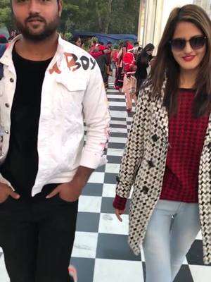 A post by @vasi.00 on TikTok caption: Model tyri walk 😍#foryou #itsvasi #repost_ #blopper #slowmo @burger_baee