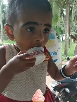 A post by @rahulekkruzz on TikTok caption: പൊന്നൂസ്  😍😍