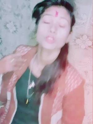 A post by @srivastavavirani_05 on TikTok caption: #UnlockvivoV17 #swagstepchallenge #letscrackit #danceawesome #backbenchersonflipkart #unlockvivov17 #tiktok_india