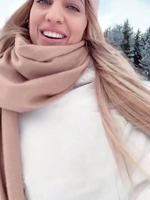 A post by @sarahharrisons.story on TikTok caption: Endlich hat es geschneit ❄️ #teamharrison #foryou #deutschland #snow