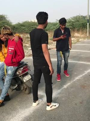 A post by @mr._manish_as_14 on TikTok caption: Meraa dost kho gayaa😔😔#team_as_14 #mr_manish_as_14 😣😣