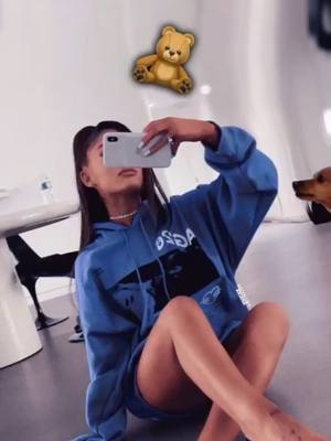 A post by @arianagbeautiful on TikTok caption: #pourtoi #foryou 🎀✨