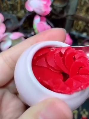 A post by @beautything007 on TikTok caption: #lipstick#cut #satisfying #foryou