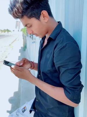 A post by @king_raja_143 on TikTok caption: Bahot Jada jhuth bol diya 🤣🤣🤣🤣🤣😂😂🙏🏻🙏🏻#trendng #foryou #tiktokindia #1millionaudition @tiktok_india