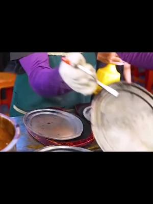 A post by @localchinesefood on TikTok caption: #chinesefood #tikttokers #streetfood