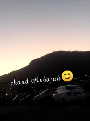 A post by @khan_sarfaraz_124 on TikTok caption: chand Mubarak 🙂🙂#Ramadan #chand #sarfu_61 #viral #foryou #forypupage