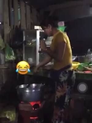 A post by @ahny711 on TikTok caption: ចុងភៅសម័យថ្មី😂😂