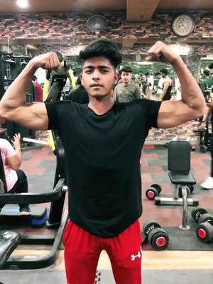 A post by @ak_aryan_8010 on TikTok caption: Utna paseene se nahana he💪💪 #hardwork #fitness #fitnessfreak #fitnessindia #gymlover #foruyou #foryoupge #aryan_8010 #trending #tiktok__india