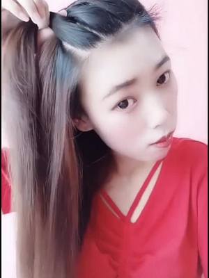 A post by @jollyhey on TikTok caption: Very easy hairstyle you can get it soon😘#gonnabefriends #tiktokdiy #hairstyle #haircut #fpy