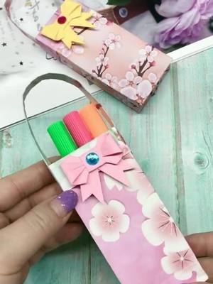 A post by @michellesales02 on TikTok caption: ✏✏ make a handbag for me😘😘😘#DIY #foryourpage #tiktokdiy #origami #crafts