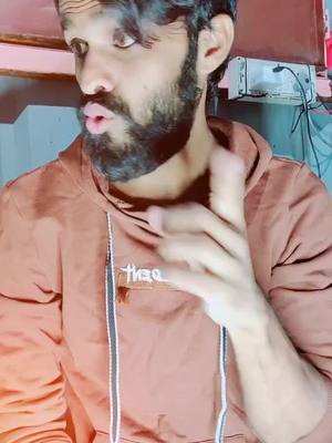 A post by @shoaibinamdar143 on TikTok caption: pagal piya ❤️😍#@geeta_kawaiya143 #rateyourlooks #gharbaithoindia #tiktokindia #@jafarbagwan909 #foryou #shogita #champibeats