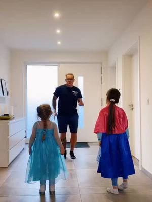 A post by @gustavschaefer on TikTok caption: Blinding lights challenge with Anna and Elsa.🤩 #blindinglights #annaandelsa #icequeen