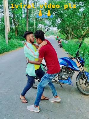 A post by @sairajsardar865 on TikTok caption: Dost dost friend jann he.❤️❤️❤️💕💕💞💞💞💓💓💓💓💓💓💓#tiktokforyou #vairal_video #tiktok_west_bengal_india @deepakjoshi.102 @cutybeautykhan @da