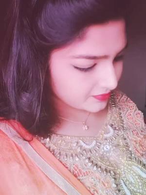 A post by @piu0002 on TikTok caption: #foryoupage #foryou #fvrtsong #like #doubletap @tiktok_india #tiktok #preety #westbengal