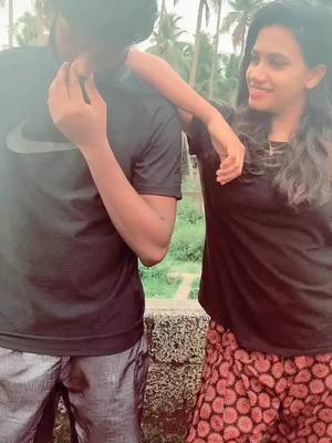 A post by @deepthikrishna_jodi on TikTok caption: “Thamizha???” ഈ ചോദ്യം കുറെ കേട്ടതാ !!! He is malayali 💯😄#deepthikrishna #couple #tiktokindia