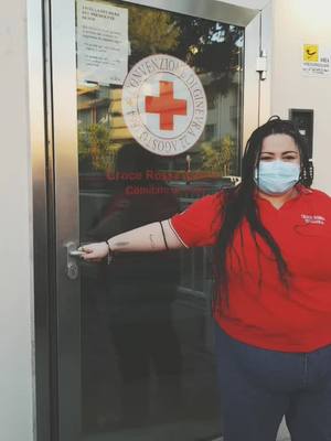 A post by @crocerossaprato on TikTok caption: @crocerossa #crocerossa #tuttifratelli#redcross #volontari #stairschallenge #challenge #unitaliacheaiuta @ifrc #trend #viral #perte #foryou #neiperte