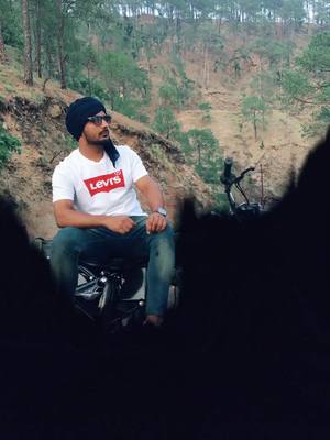 A post by @choudharykooner on TikTok caption: #doubleexposure #people_have_become_smart_enough_to_keep_relationship_as_far_as_it_means #ammyvirk #punjabisong