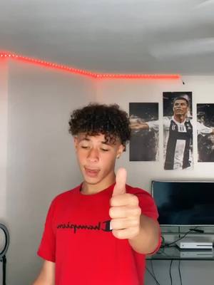 A post by @treyyyywayyy on TikTok caption: ifykyk#safehands