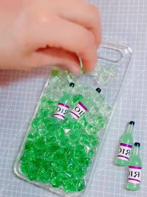 A post by @kaix88 on TikTok caption: How can such a popular style be less green, and today the green model is on the market, who ordered it and received it!#fyp #handmade #phonecase