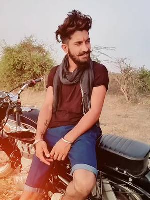 A post by @yashupatelneta on TikTok caption: Baapu❤️ Zamidar 💪#SwagStepChallenge #trending #supportme #tiktokindia_ #desi #patel #baapu 🤟🤟