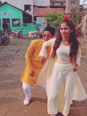 A post by @riyaz08howrah on TikTok caption: #tending#song#viral##SwagStepChallenge#@tiktok_india#navratnacoolchampi#whatsmyweight#foryoupage#findyoursaxy#amazing#.viral..karo..plzz