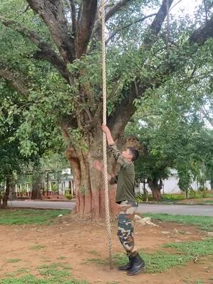 A post by @ajju_soldier000 on TikTok caption: #jaihind🇮🇳 .  #without_grip💪#army_boy💪🇮🇳   #drop a ❤️ if u like it.  #tiktokindia