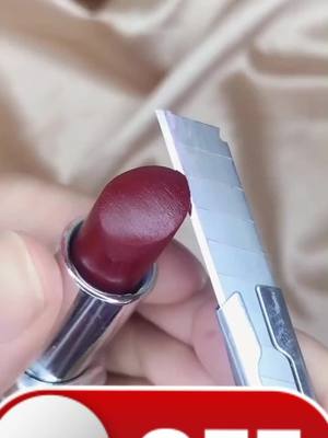 A post by @winnieno on TikTok caption: lipstick#doitchallenge