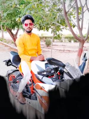 A post by @mr_inayat_49 on TikTok caption: levani se eto final #foryou #foryoupage #tiktokindia #ktmrc200 #ktmrc200 #i_love_ktm #___ha_moj_ha___