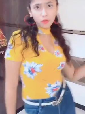 A post by @prachii_256 on TikTok caption: This song is so cute but anyone will tell me the correct lyrics 😉♥️#lovelike #friends💫 #foryou #crazy #tiktok #team_prachii