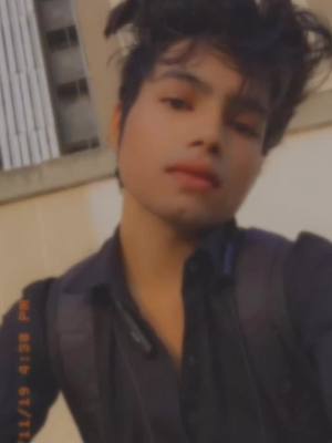 A post by @munir_tz on TikTok caption: Am I a model 😅📸✋🏻#imnotamodel #trendsetterz #markway #munirtz #foryou #fyp #viral #trending #ShareTheCare #tiktokindia