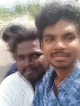 A post by @kiran2115 on TikTok caption: #my frds kuda semma enjoy##soupport_me #தொட்டியத்துக்காரன்டா #திருச்சி