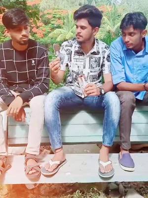 A post by @manojgowdaa19 on TikTok caption: 🤪🥰🤭🙌🏻😂♥️@dhruvagowda46 #tiktok #tiktok_india #HainTaiyaarHum #gowdruhuduga #musicallymadness #team_uv #manojgowdaa19 #support #me #friends