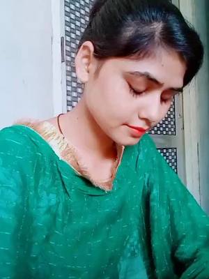 A post by @komal___deep on TikTok caption: ##jattlife##😒😒😒😒#ful kde tani nalo tute na#😣😣😣@kaurramanwarring @deepjashan610