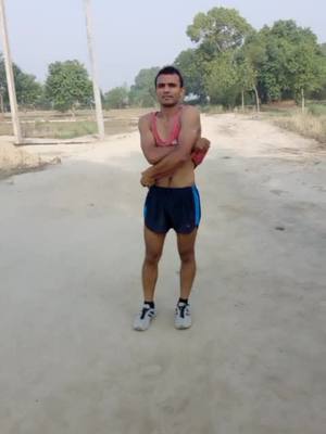 A post by @tyarijeetki2 on TikTok caption: #armylover #joinindianarmy #run #motivation #army #stemina #Running #HainTaiyaarHum #haintaiyaarhum #jaihind