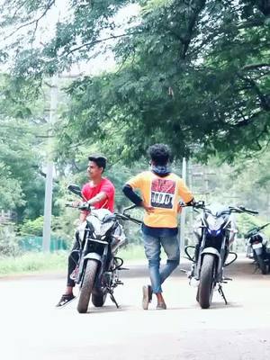 A post by @dancersaikumar on TikTok caption: ##tiktokindia#NS200LOVERS#tredding#loveVizag😍#badboys😈😈#