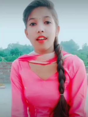 A post by @officialkomal15 on TikTok caption: putt katni ta meri nal pani a 😊😘#foryou #foryoupagе #trending #HainTaiyaarHum #tik_tok_india #komumehra140 @tiktok_india