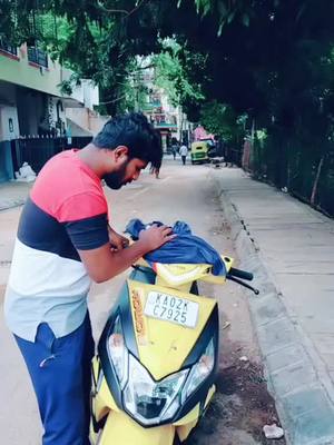 A post by @sharathsharu323 on TikTok caption: #smart_sharu # funny video #foryou #tiktok_india #kannada_tiktok #musically