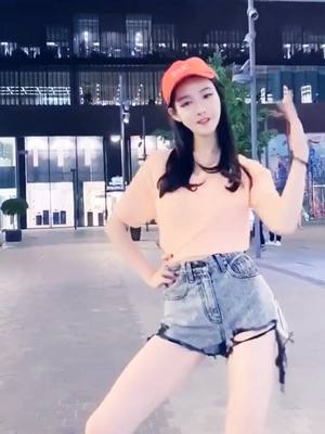 A post by @janenena0 on TikTok caption: Do you like sexy or cute?#beautifulgirl #tiktokdance #dancevideo