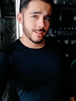 A post by @jacobomotta on TikTok caption: Dúo?? 😁 Los comentaré todos 🙊