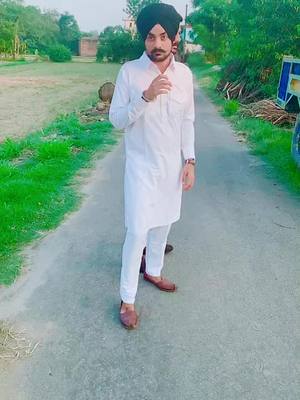 A post by @kohli_pcp_7 on TikTok caption: @simajatt #pakkiyaari