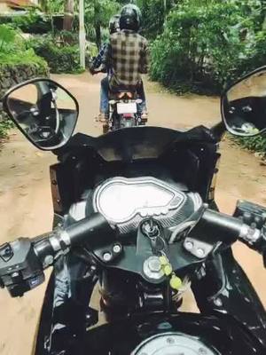 A post by @psycho_rider_8881 on TikTok caption: ☑️💯☑️ #kottayamkaran #malayali #220lovers #pulsar #bs6 #220f #rider #trending #foryou #mallu #boy #rider