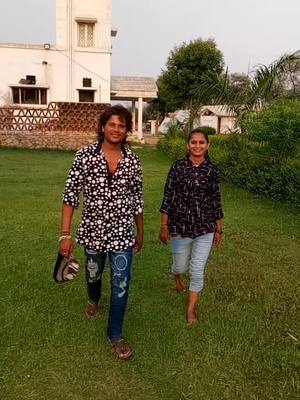 A post by @sharavan77139327 on TikTok caption: shravan Thakor,,, gabbar Thakor,, vina Thakor ni moj,, #@singerarjunthakor