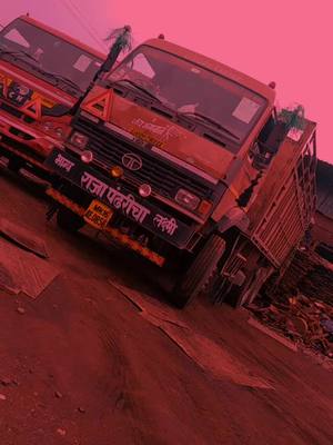 A post by @prakash_kedar_patil_5959 on TikTok caption: लावल्या भरायला मित्रांनो गाड्या 🚛 बिड कर💯🙏