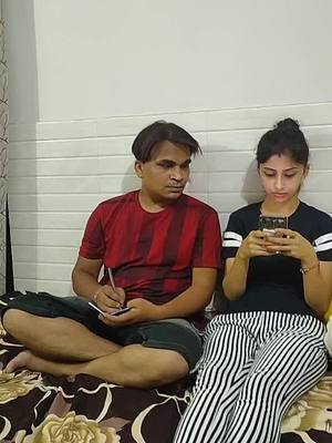 A post by @gaganpreetkaur65 on TikTok caption: #goyalgulshan #slowmo #tiktok #jindjaan #fyp #tiktok_india #couplecomedy #😂😂😂😂😂😂😂