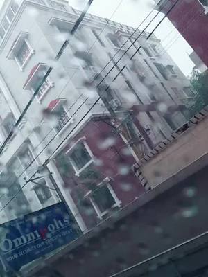 A post by @notty_boy_taj on TikTok caption: Raining #MyntraEORSChallenge #rain #hyderabadi @tiktok