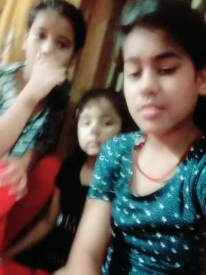 A post by @khushi_keshri_07 on TikTok caption: pagalpanti 🤓🤓🤓#cutieegirlkhushi #tiktok #fyp #foryoupage #viral #trending @shreya_keshri14 @tiktok_india