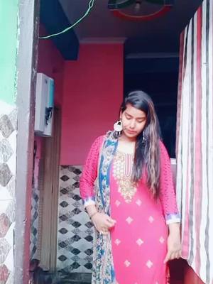 A post by @ankitachaoudhary13 on TikTok caption: #foryoupage #viral #trening_video #duet #tiktok_india #tiktok_in nic song 🥰🥰🥰🥰🥰